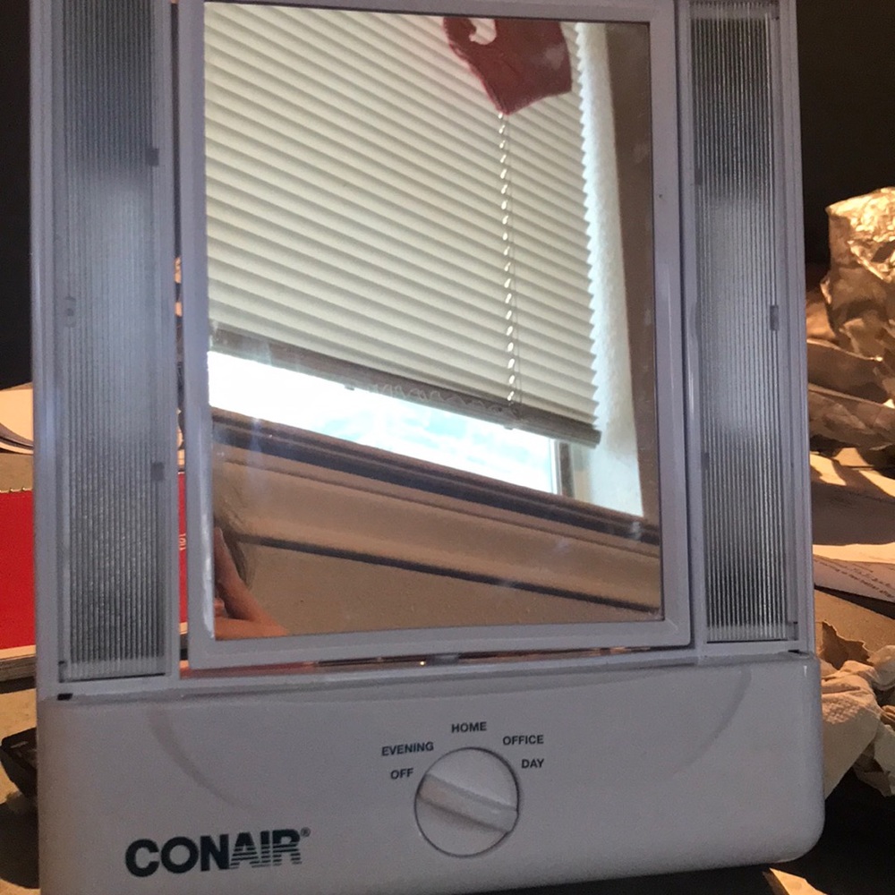 Light up mirror